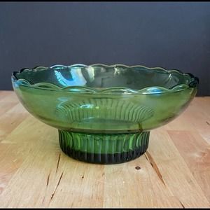 Vintage 60s green glass flower pedestal bowl trinket dish EO Brody MCM scalloped